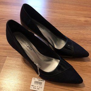 Pumps Navy color